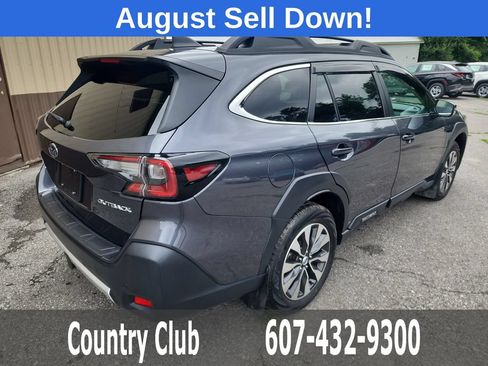 Used 2025 Subaru Outback Limited AWD/4WD image 8