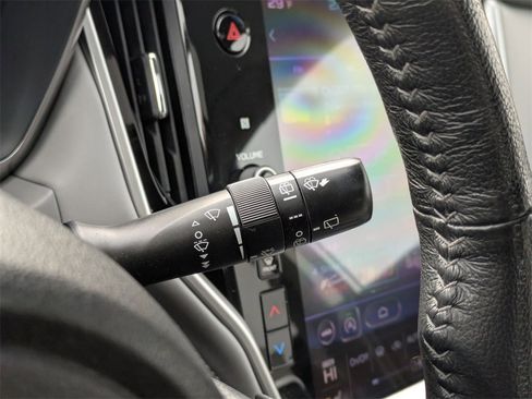 Used 2021 Subaru Outback Limited XT image 23