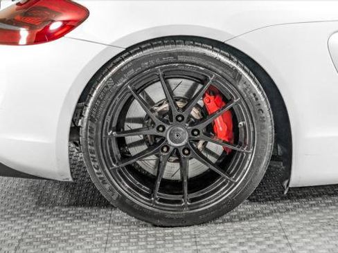 Used 2016 Porsche Cayman GT4 RWD image 32