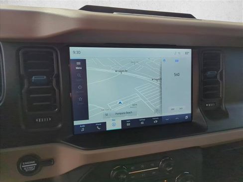 Used 2023 Ford Bronco Wildtrak AWD/4WD image 11