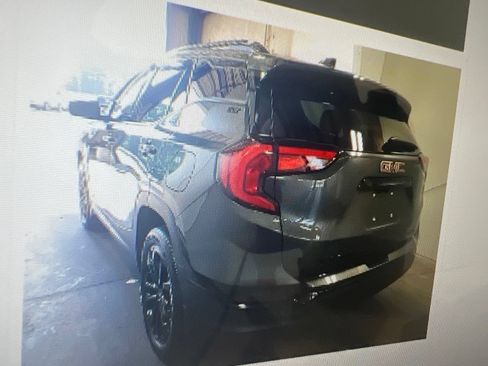 Used 2020 GMC Terrain SLT w/ Preferred Package AWD/4WD image 18