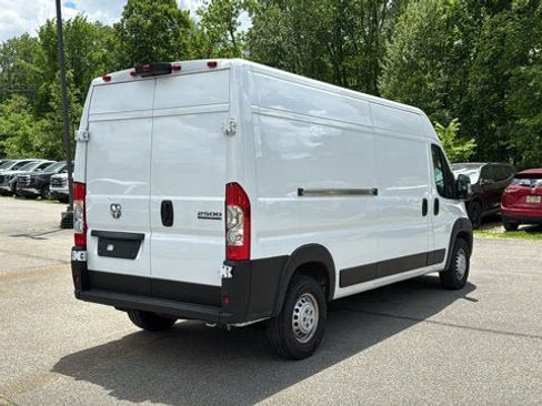 Used 2026 RAM ProMaster 2500 w/ Convenience Group FWD image 6