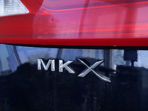 Used 2018 Lincoln MKX Reserve w/ Lincoln MKX Climate Package AWD/4WD image 7