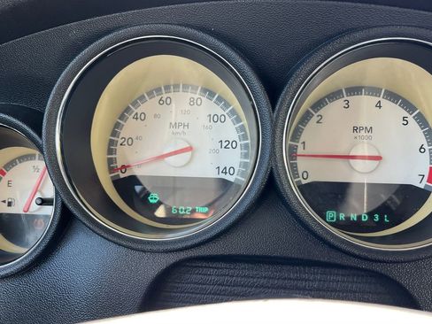 Used 2010 Dodge Charger SXT RWD image 13