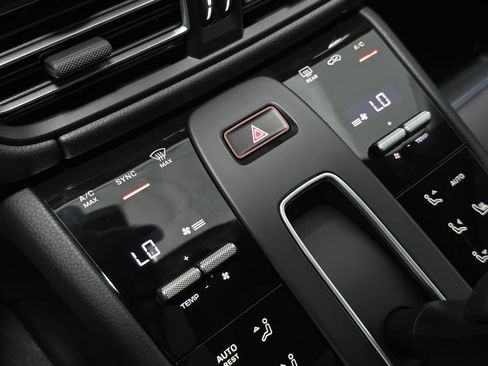 Certified 2026 Porsche Macan GTS AWD/4WD image 19
