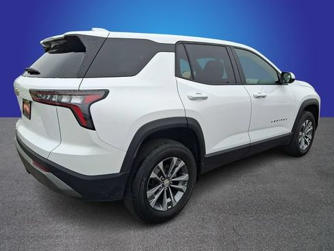 Used 2026 Chevrolet Equinox LT FWD image 4