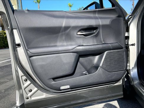 Used 2020 Lexus UX 200 w/ Premium Package image 20