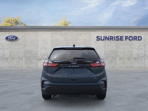 New 2024 Ford Edge SE image 5