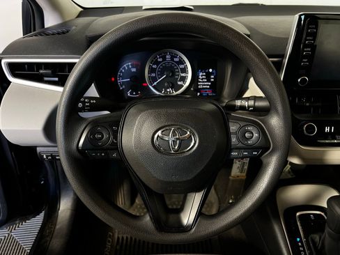 Used 2020 Toyota Corolla LE image 9