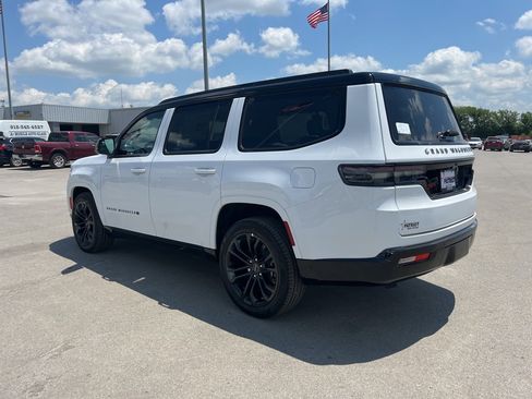 New 2024 Jeep Grand Wagoneer Series III w/ Rear Seat Video Group 1 image 7
