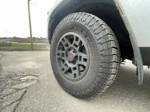 Used 2021 Toyota 4Runner SR5 Premium w/ Moonroof Package image 7