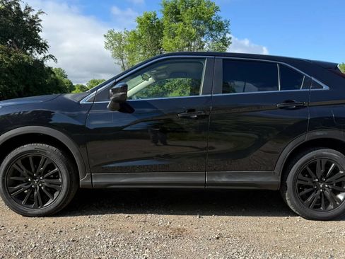 Used 2023 Mitsubishi Eclipse Cross LE AWD/4WD image 5