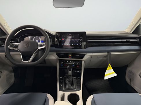 New 2026 Volkswagen Jetta SE image 9