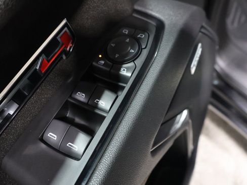 Used 2025 GMC Sierra 1500 AT4 w/ AT4 Preferred Package image 17