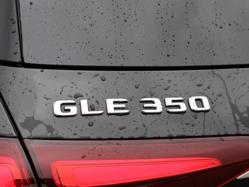 Used 2025 Mercedes-Benz GLE 350 4MATIC image 8