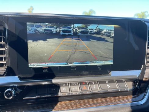 New 2026 GMC Sierra 1500 Elevation image 17