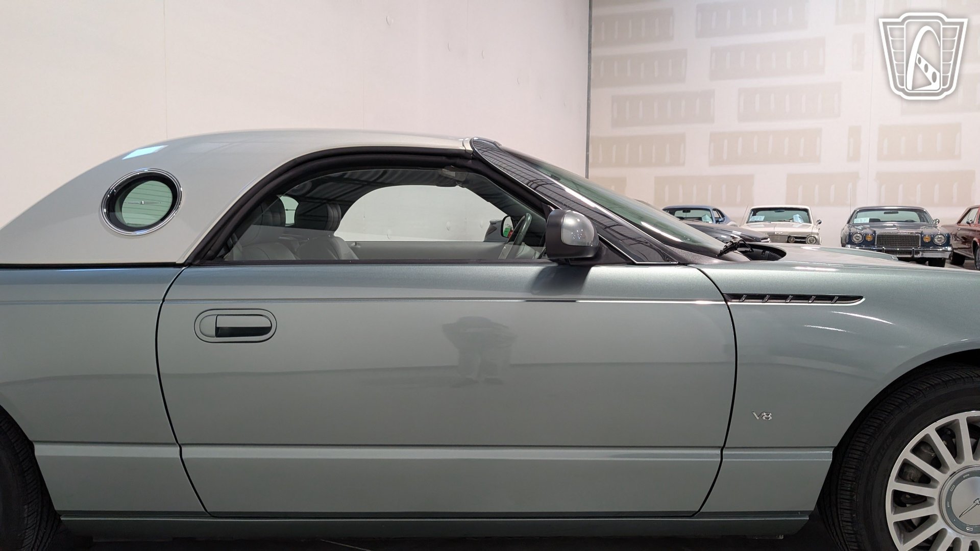 Used 2004 Ford Thunderbird Pacific Coast RWD image 39