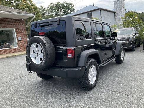 Used 2017 Jeep Wrangler Unlimited Sport w/ Quick Order Package 23S AWD/4WD image 5