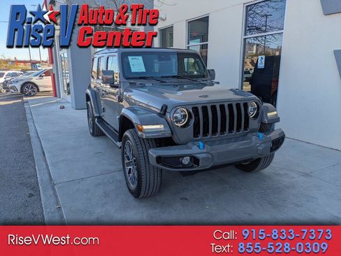 Used 2022 Jeep Wrangler Unlimited Sahara AWD/4WD image 1