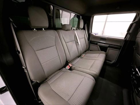Used 2018 Ford F150 XLT w/ Equipment Group 302A Luxury AWD/4WD image 26