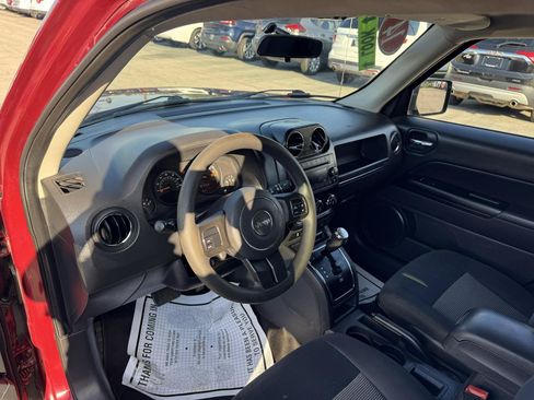Used 2014 Jeep Patriot Sport w/ Power Value Group FWD image 18