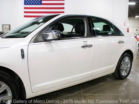 Used 2012 Lincoln MKZ FWD image 21