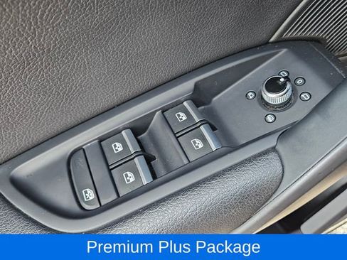 Used 2018 Audi Q5 2.0T Premium Plus w/ Premium Plus Package image 37