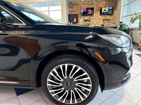 Used 2022 Lincoln Corsair Reserve w/ Equipment Group 201A image 6