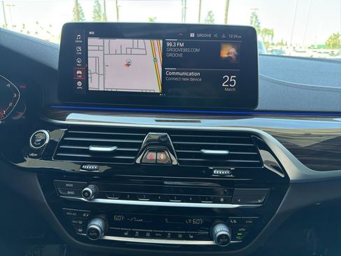 Used 2023 BMW M550i xDrive w/ Parking Assistance Package image 18