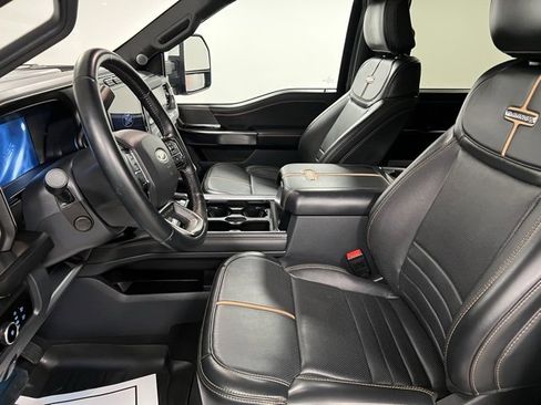 Used 2024 Ford F350 Platinum image 23