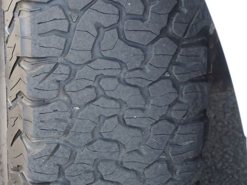 Used 2020 Ford F150 XLT w/ Equipment Group 301A Mid AWD/4WD image 11