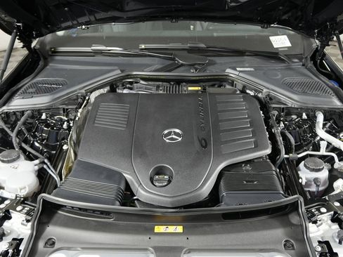 New 2026 Mercedes-Benz E 450 4MATIC Sedan image 33