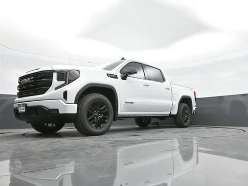New 2025 GMC Sierra 1500 Elevation image 74