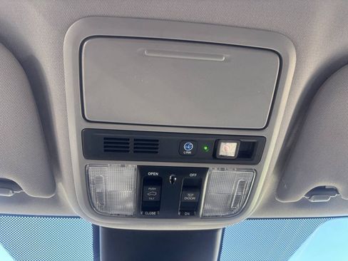 Used 2023 Honda Odyssey Touring image 53