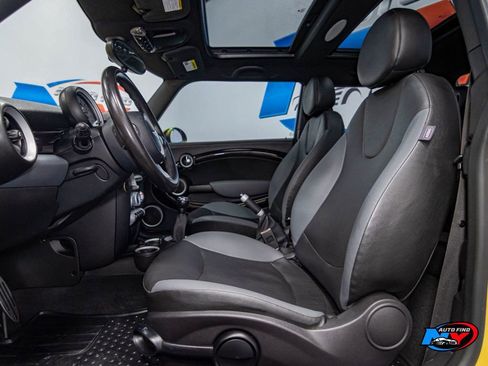 Used 2009 MINI Cooper John Cooper Works image 15