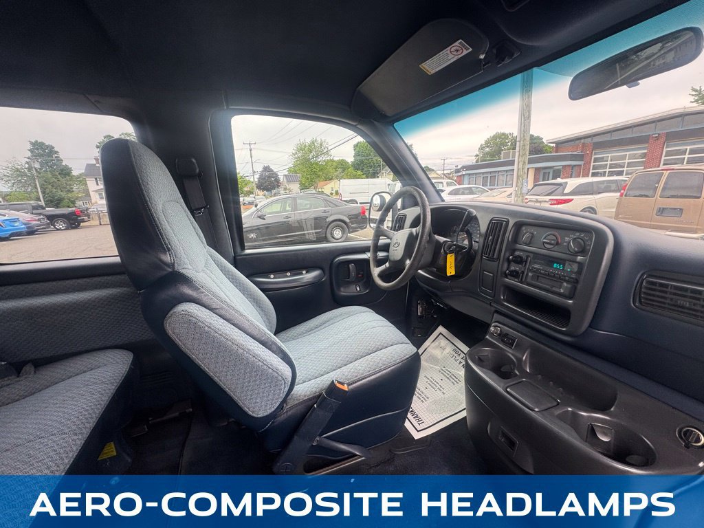 Used 2000 Chevrolet Express 3500 Extended Passenger w/ LS Preferred Equipment Group RWD image 19
