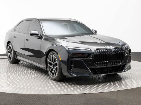 Used 2024 BMW 760i xDrive w/ Executive Package AWD/4WD image 50