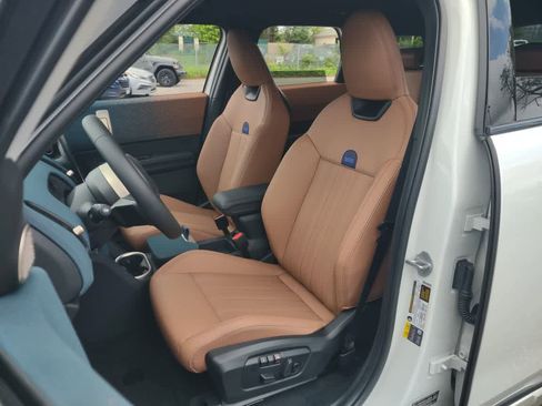 Used 2025 MINI Cooper Countryman SE w/ Comfort Package Max image 19