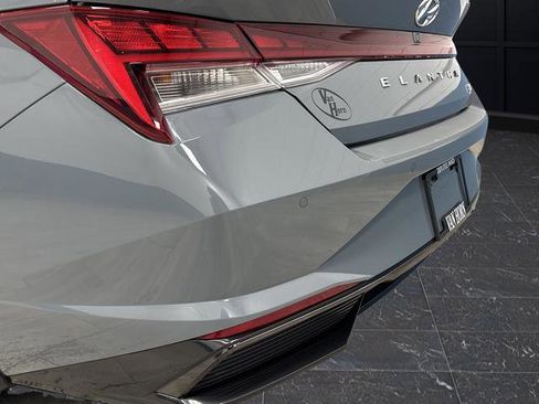 Used 2023 Hyundai Elantra Limited image 33