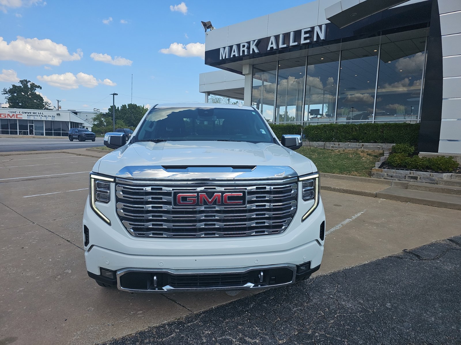Used 2023 GMC Sierra 1500 Denali AWD/4WD image 10