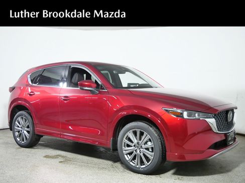 New 2025 MAZDA CX-5 Signature image 1