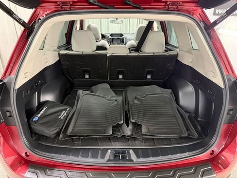 Used 2021 Subaru Forester Premium image 9