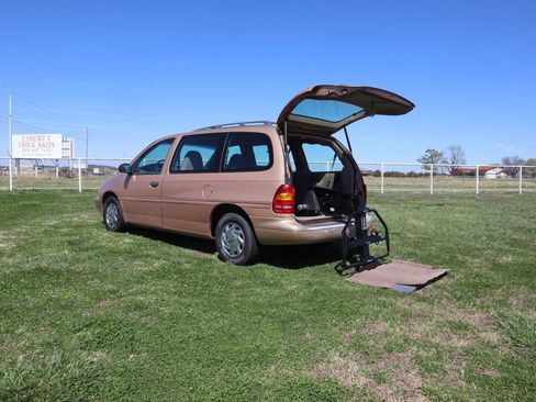 Used 1995 Ford Windstar LX FWD image 19