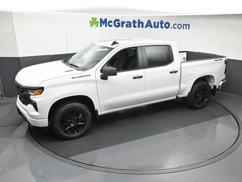 New 2026 Chevrolet Silverado 1500 Custom w/ LPO, Dark Essentials Package AWD/4WD image 20
