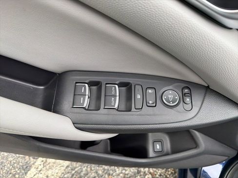 Used 2018 Honda Accord EX image 41