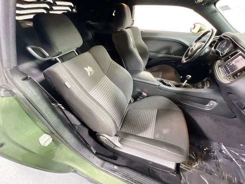 Used 2021 Dodge Challenger R/T Scat Pack w/ Scat Pack Stripe image 26