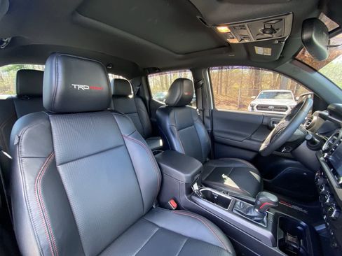 Certified 2021 Toyota Tacoma TRD Pro AWD/4WD image 25