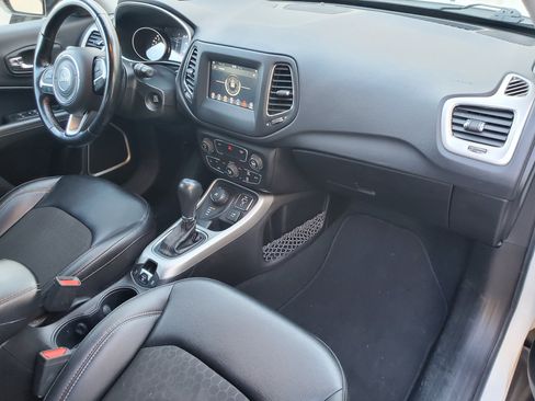 Used 2020 Jeep Compass Latitude image 26