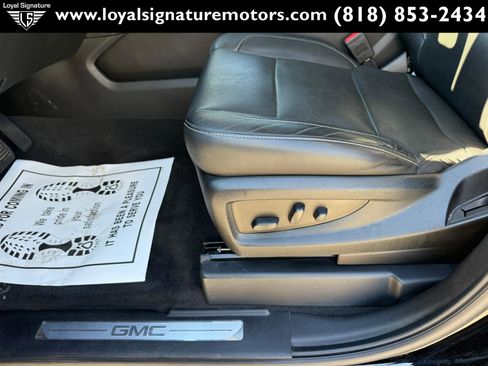 Used 2020 GMC Yukon SLT image 30