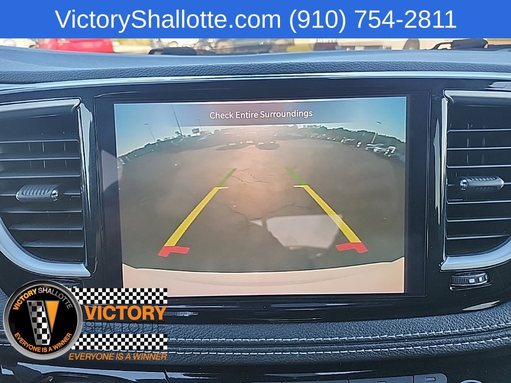 Used 2025 Chrysler Pacifica Limited FWD image 7